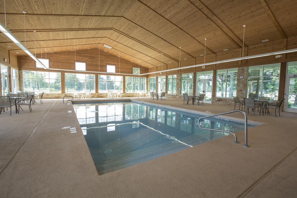 Swan Lake Resort Plymouth Exterior foto